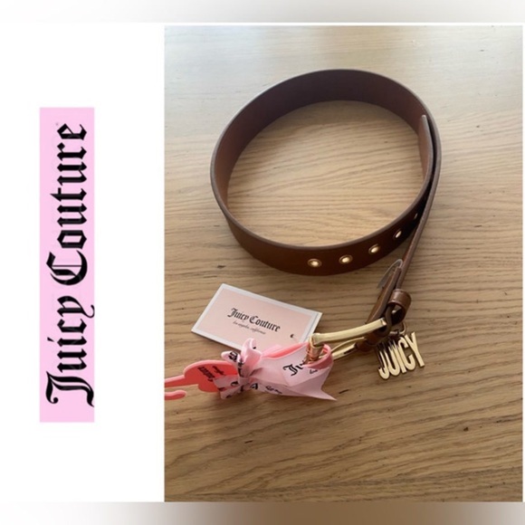 Fashionable Valentino Garavani Cream Leather Accessory